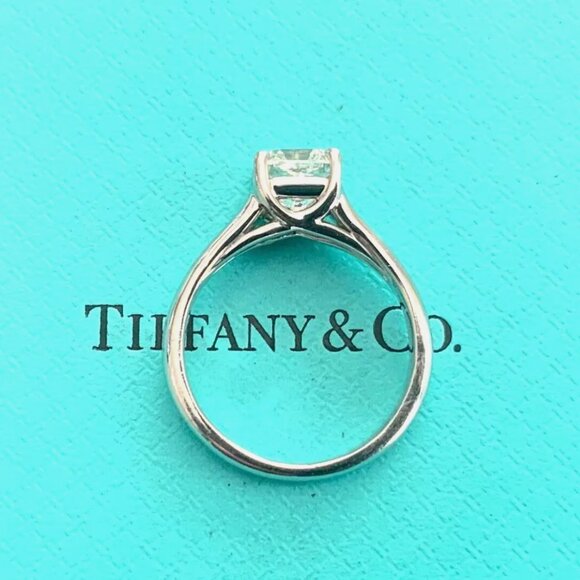 MINT! TIFFANY AND CO VVS 1CT++ PLATINUM WEDDING RING WITH BOX AND PAPER!! - Picture 8 of 10